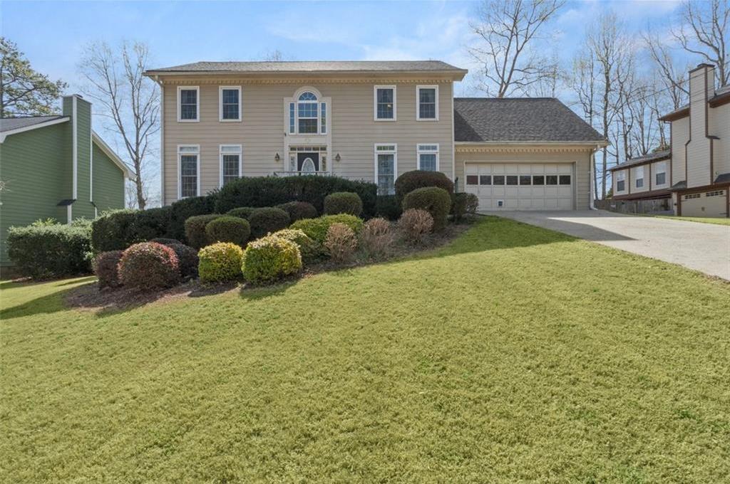 Photo one of 820 Hounds Ridge Ct Lawrenceville GA 30043 | MLS 7542687F