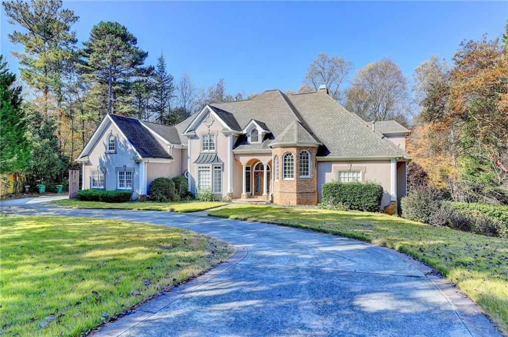 Photo one of 3871 River Mansion Dr Peachtree Corners GA 30096 | MLS 7542837F