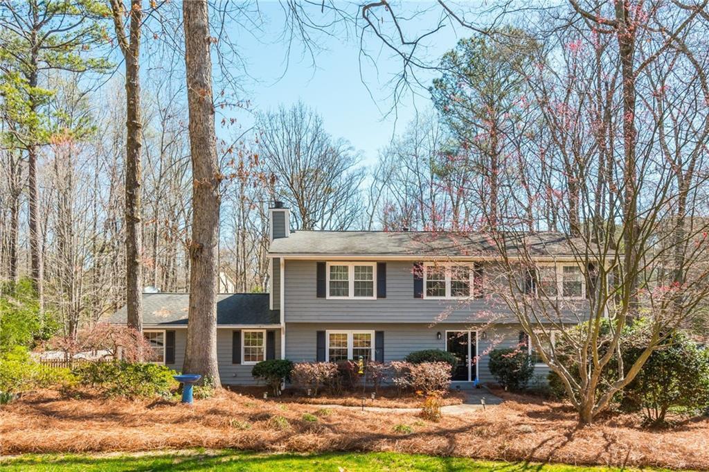 Photo one of 2733 Eagle Ridge Rd Marietta GA 30062 | MLS 7542988F