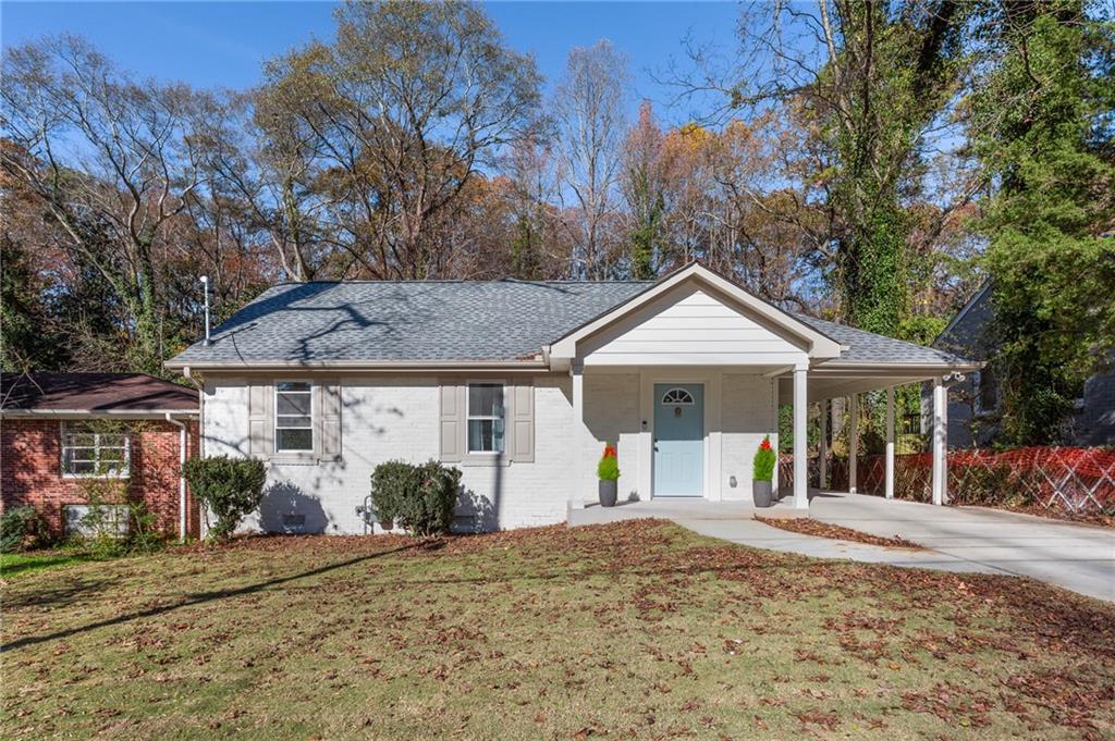 Photo one of 1649 Derry Sw Ave Atlanta GA 30310 | MLS 7543299F