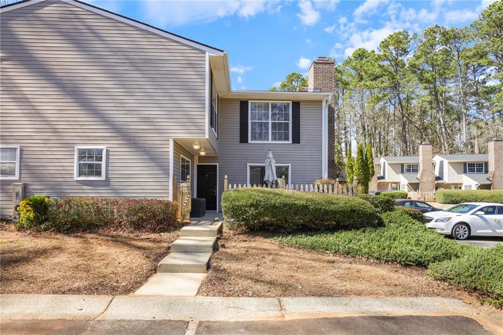 Photo one of 566 Trillum Sw Ct Marietta GA 30008 | MLS 7543621F