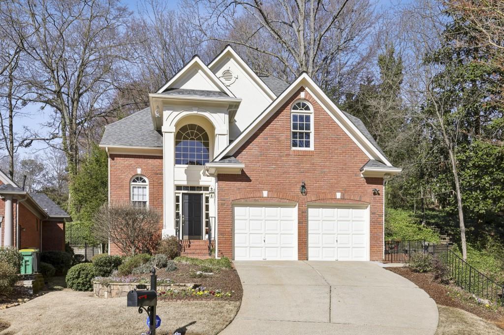 Photo one of 535 Cameron Manor Way Atlanta GA 30328 | MLS 7544618F