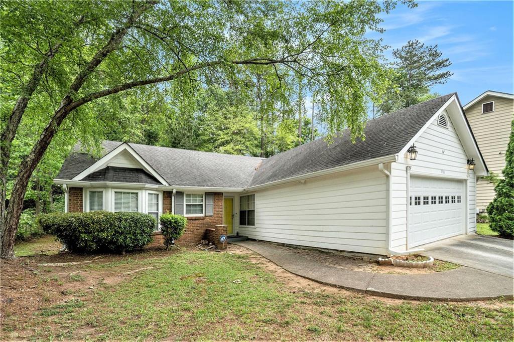 Photo one of 5936 Old Wellborn Trce Lithonia GA 30058 | MLS 7545571F
