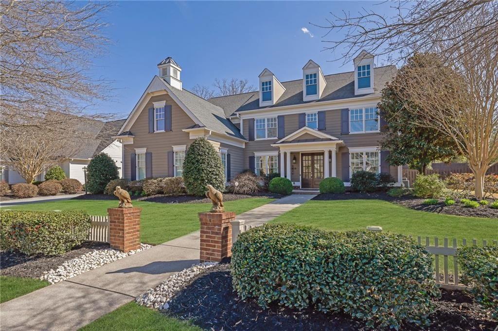 Photo one of 3740 Williams Point Dr Cumming GA 30028 | MLS 7547914F