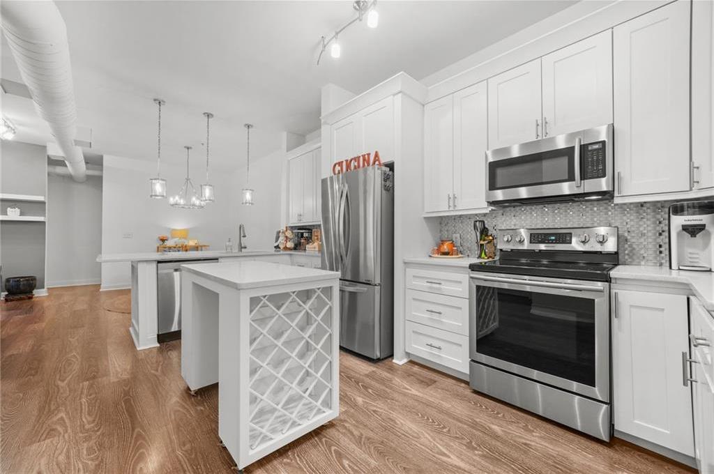 Photo one of 5300 Peachtree Rd # 1212 Atlanta GA 30341 | MLS 7548446F