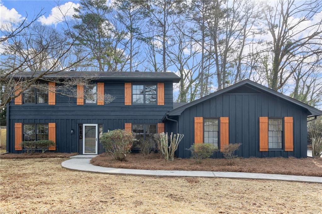 Photo one of 5427 Fieldgreen Dr Stone Mountain GA 30088 | MLS 7548457F