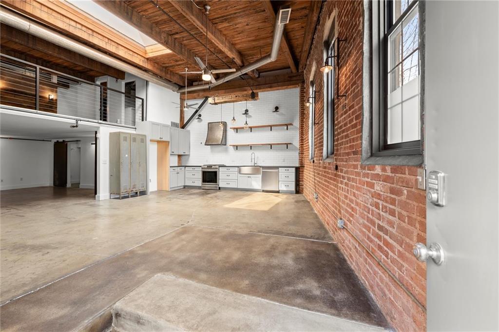 Photo one of 644 Wells Sw St # 8 Atlanta GA 30310 | MLS 7549096F