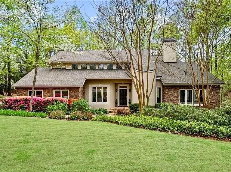 Photo one of 420 Longs Peak Johns Creek GA 30022 | MLS 7550142F