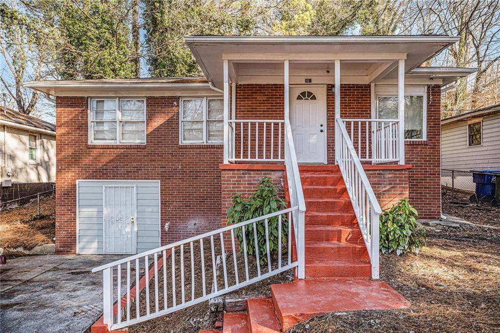 Photo one of 165 Holly Nw Rd Atlanta GA 30314 | MLS 7552621F