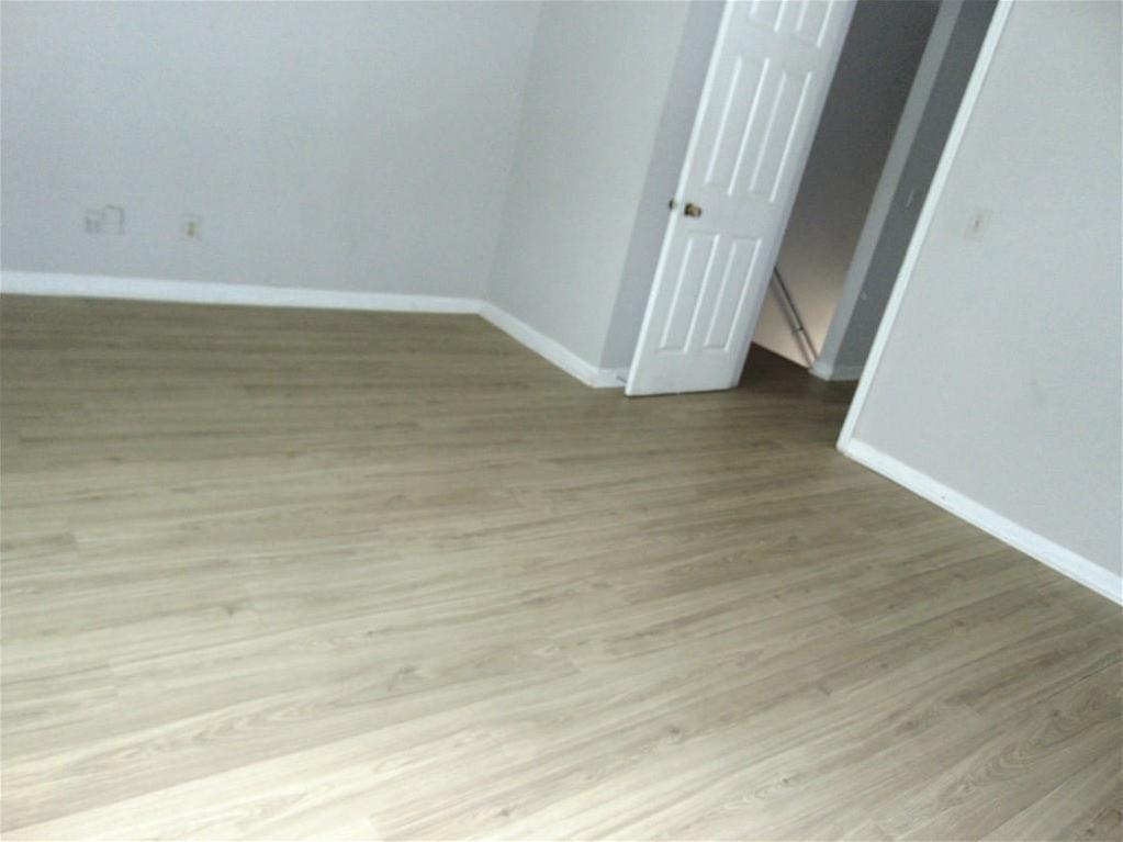 Photo #33