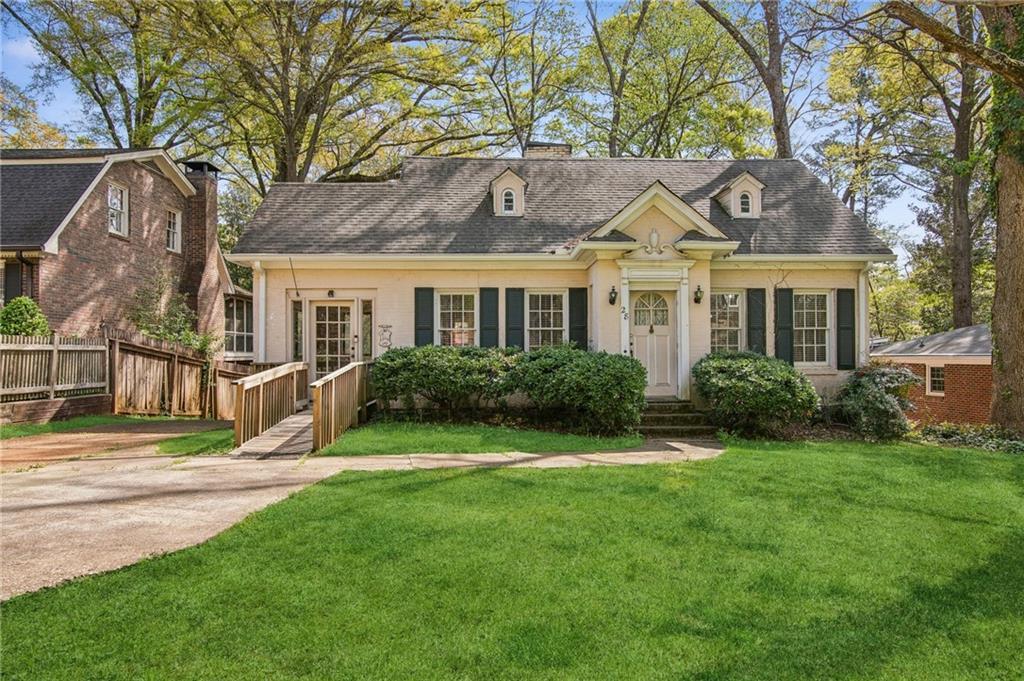 Photo one of 28 Exeter Rd Avondale Estates GA 30002 | MLS 7552791F