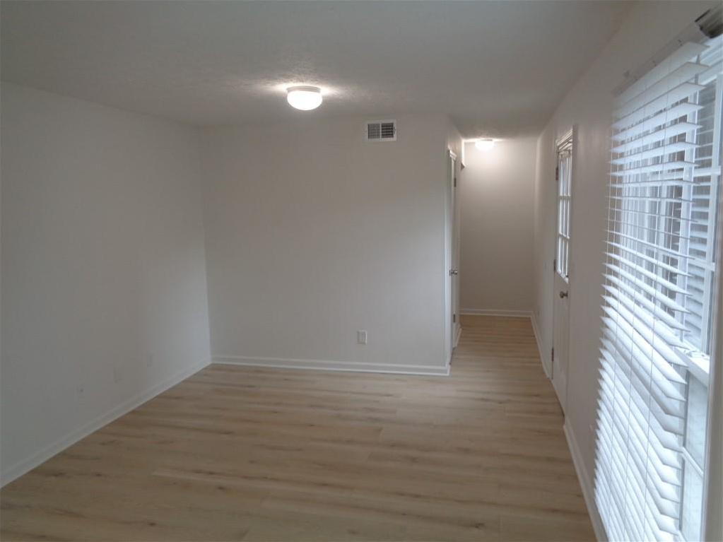 Photo #8
