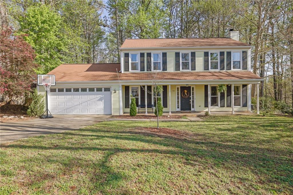 Photo one of 925 Crab Orchard Dr Roswell GA 30076 | MLS 7553787F