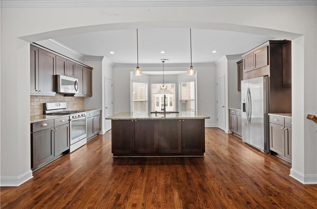 Photo one of 2171 W Village Se Ln Smyrna GA 30080 | MLS 7557246F