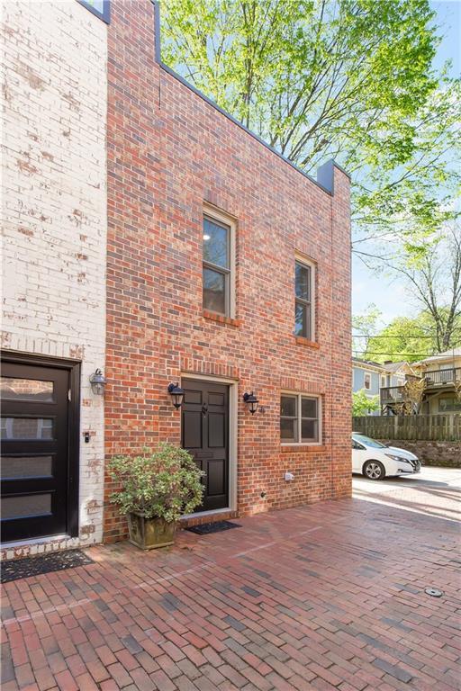 Photo one of 383 6Th Ne St # 4 Atlanta GA 30308 | MLS 7557463F