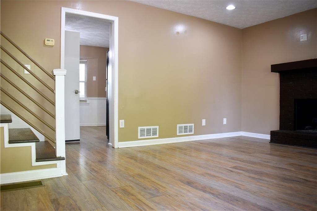 Photo #4
