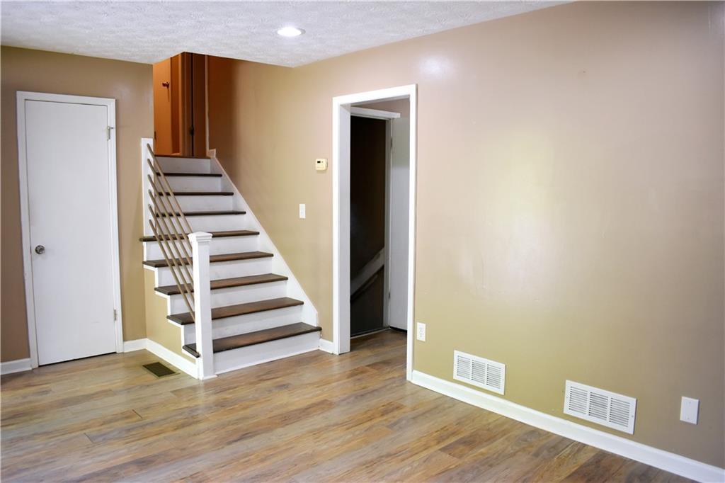 Photo #5