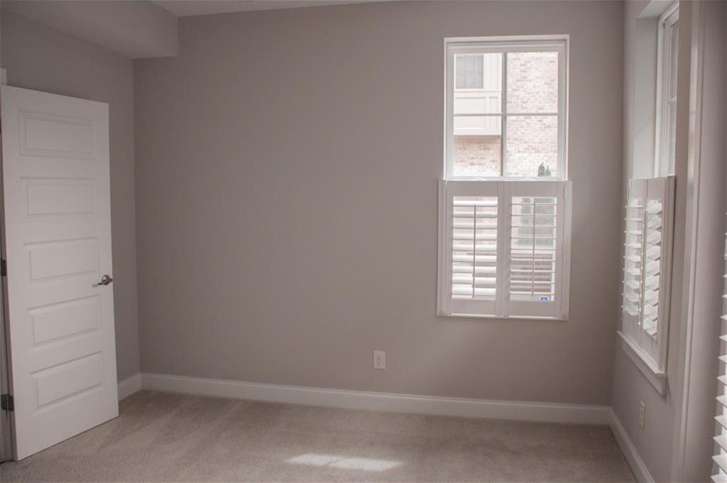 Photo #6