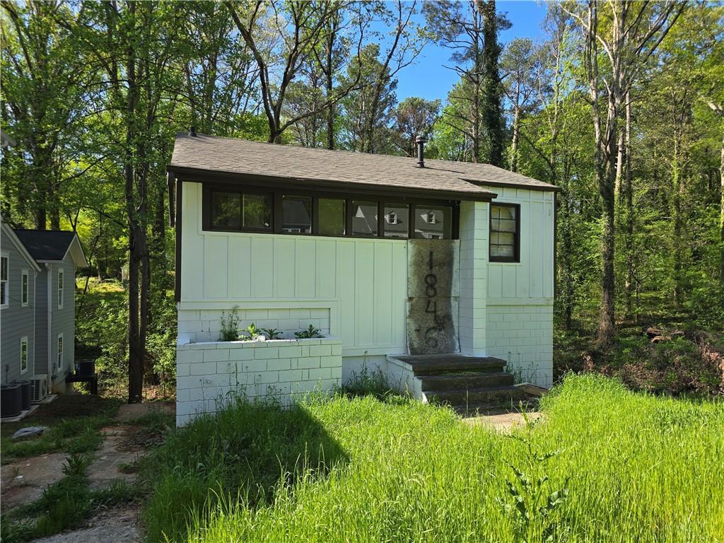 Photo one of 1846 Markone Nw St Atlanta GA 30318 | MLS 7559138F