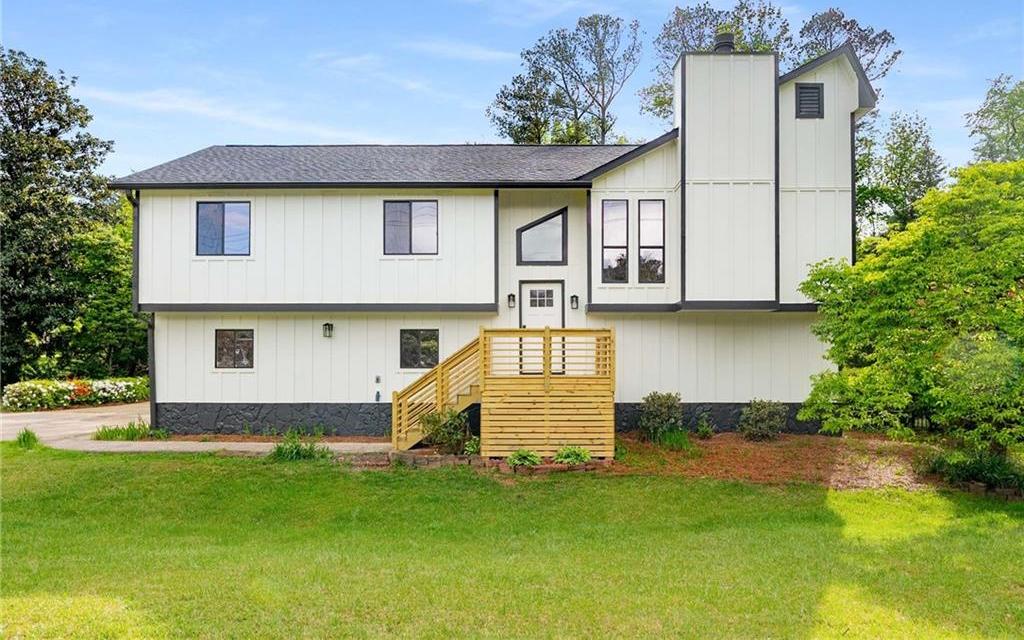 Photo one of 3152 Normandy Ne Cir Marietta GA 30062 | MLS 7559533F