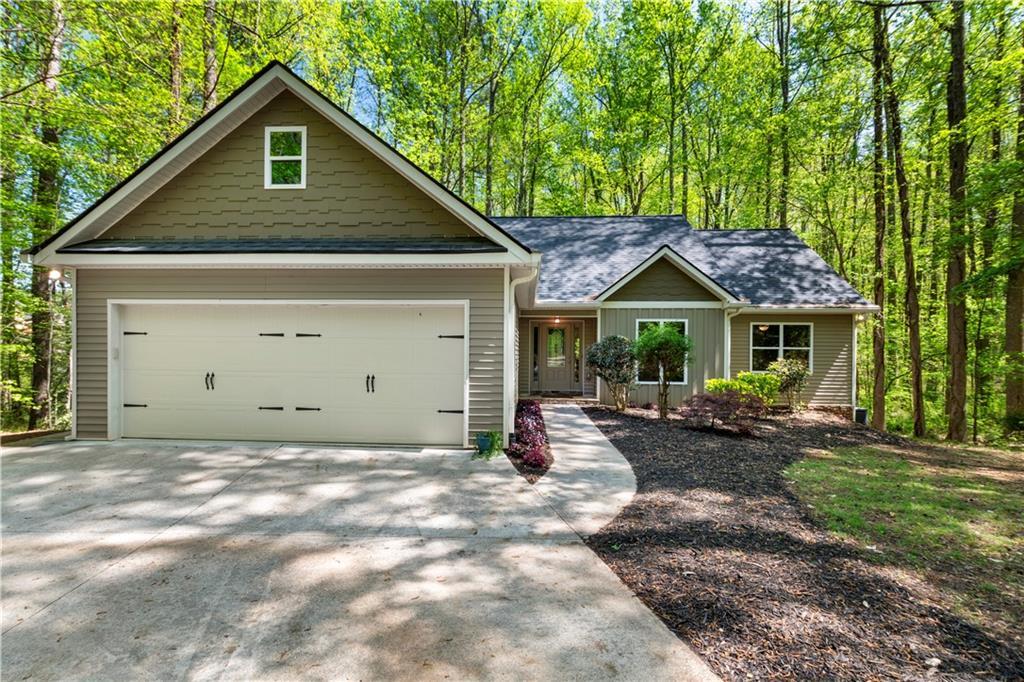 Photo one of 191 Orchard Dr Canton GA 30115 | MLS 7560720F