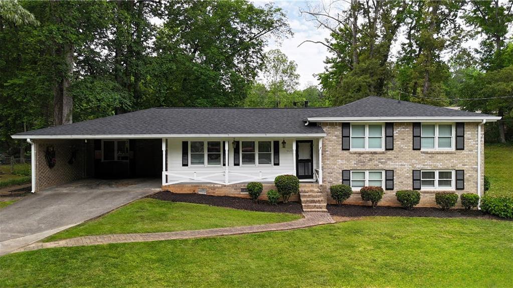 Photo one of 3925 Chicamauga Ne Dr Kennesaw GA 30144 | MLS 7562221F
