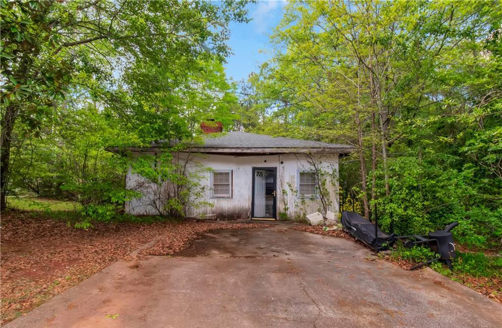Photo one of 3090 Sunset Se Rd Conyers GA 30094 | MLS 7562683F