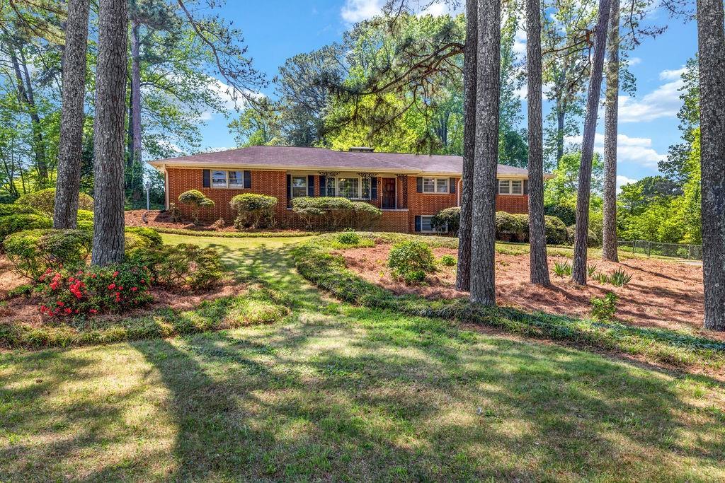 Photo one of 2396 Midvale Cir Tucker GA 30084 | MLS 7563259F