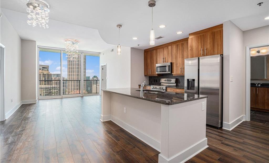 Photo one of 1080 Peachtree Ne St # 2515 Atlanta GA 30309 | MLS 7565067F