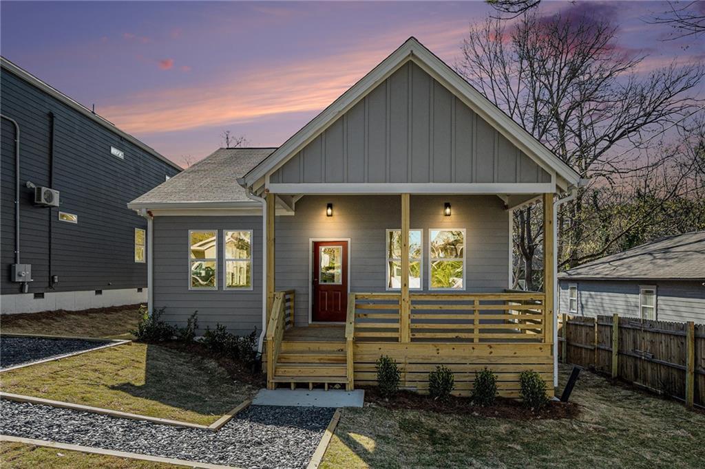 Photo one of 102 Dahlia Sw Ave Atlanta GA 30314 | MLS 7565299F
