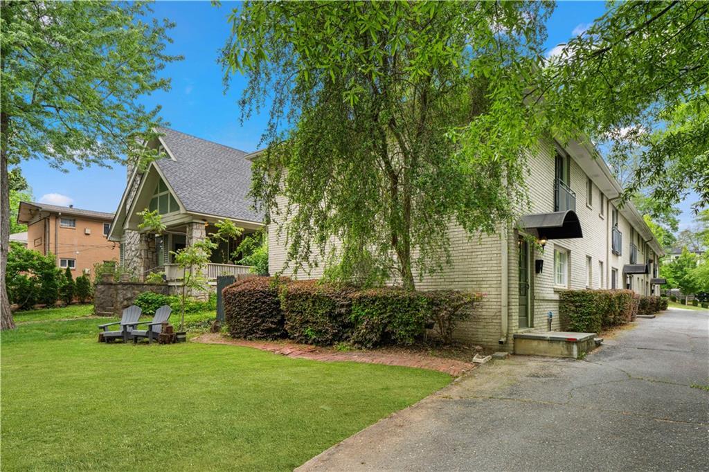 Photo one of 798 Saint Charles Ne Ave # 7 Atlanta GA 30306 | MLS 7565658F