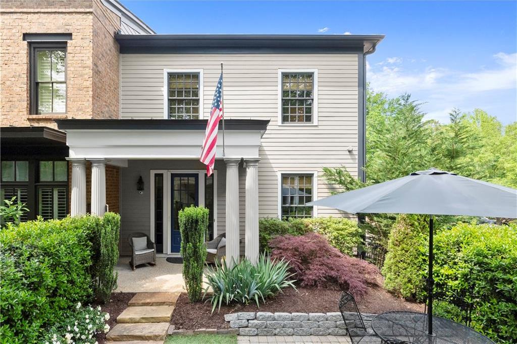 Photo one of 727 Hammond Dr Woodstock GA 30188 | MLS 7566879F