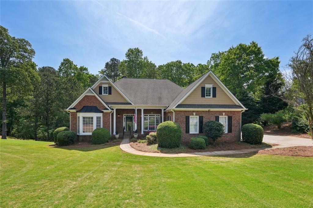 Photo one of 5030 Princeton Trce Cumming GA 30041 | MLS 7567556F