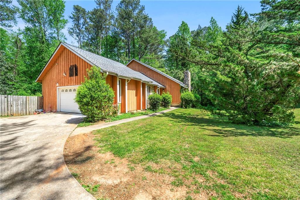 Photo one of 3955 Old Fairburn Sw Rd Atlanta GA 30331 | MLS 7567752F