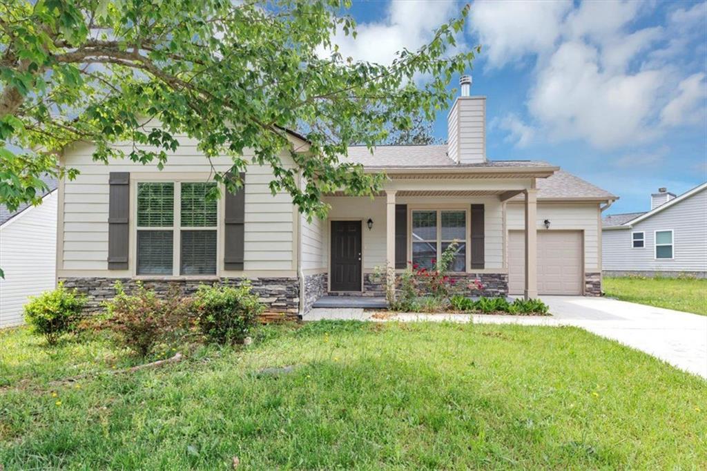 Photo one of 6755 Biscayne Blvd Rex GA 30273 | MLS 7567998F