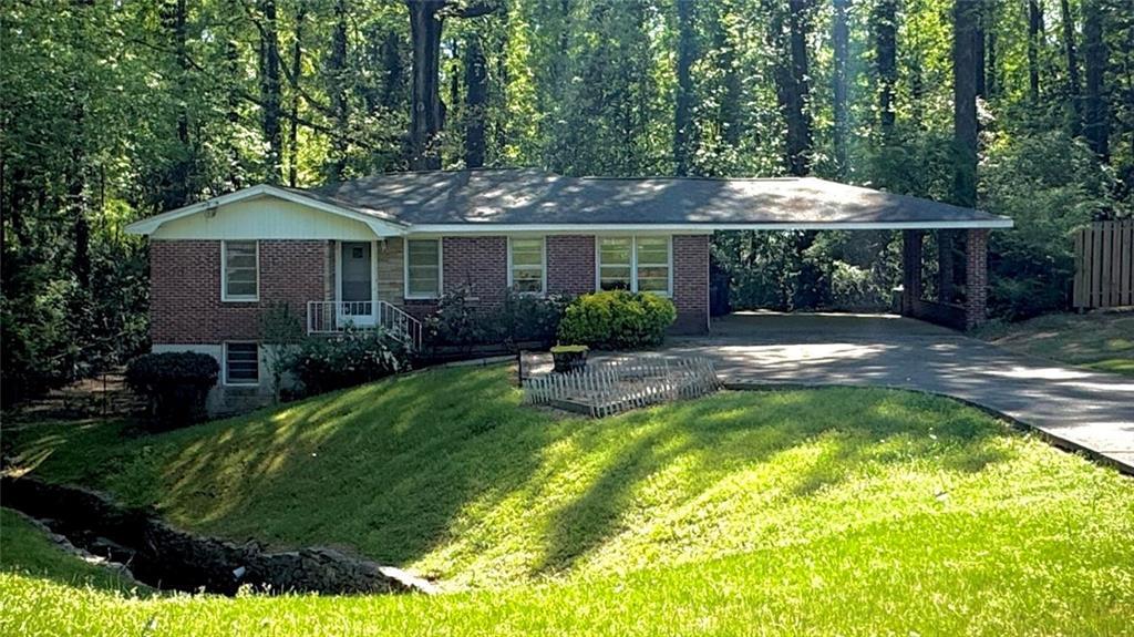 Photo one of 1655 Tryon Rd Atlanta GA 30319 | MLS 7568082F