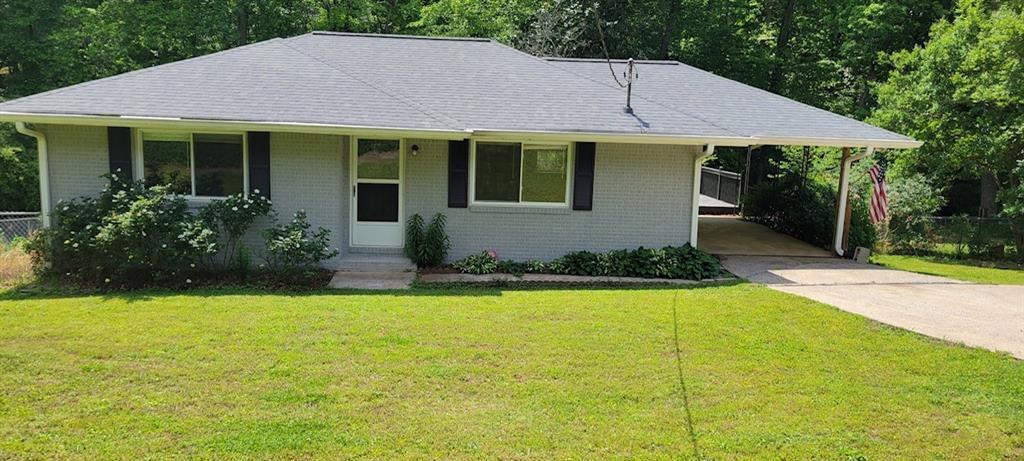 Photo one of 3844 Davis St Suwanee GA 30024 | MLS 7569765F