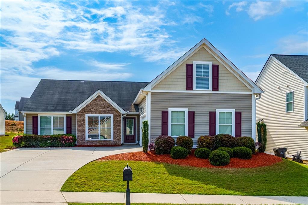 Photo one of 3984 Potomac Walk Ct Loganville GA 30052 | MLS 7569892F