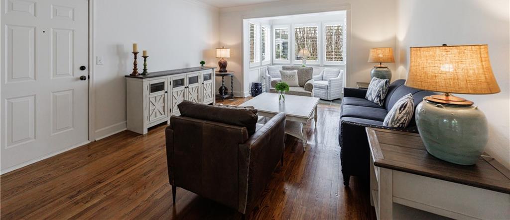 Photo one of 115 Peachtree Memorial Nw Dr # C1 Atlanta GA 30309 | MLS 7570411F