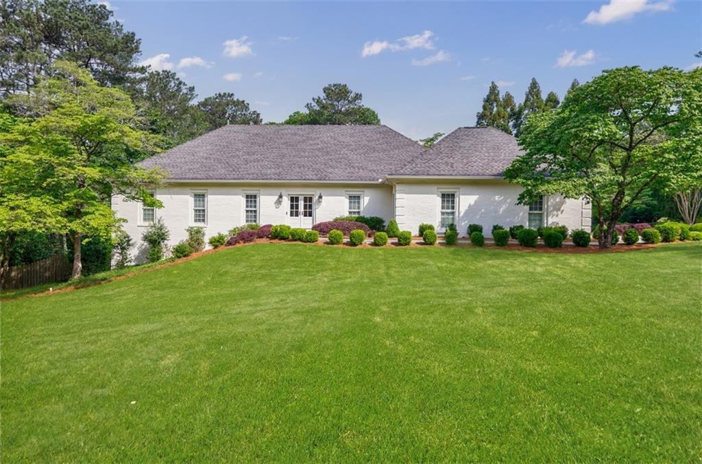 Photo one of 1550 Masters Club Dr Sandy Springs GA 30350 | MLS 7570577F