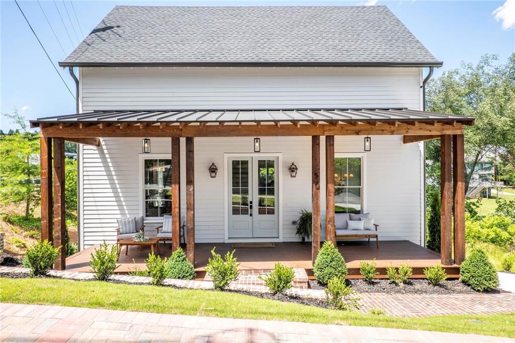 Photo one of 50 Maple St Roswell GA 30075 | MLS 7570751F