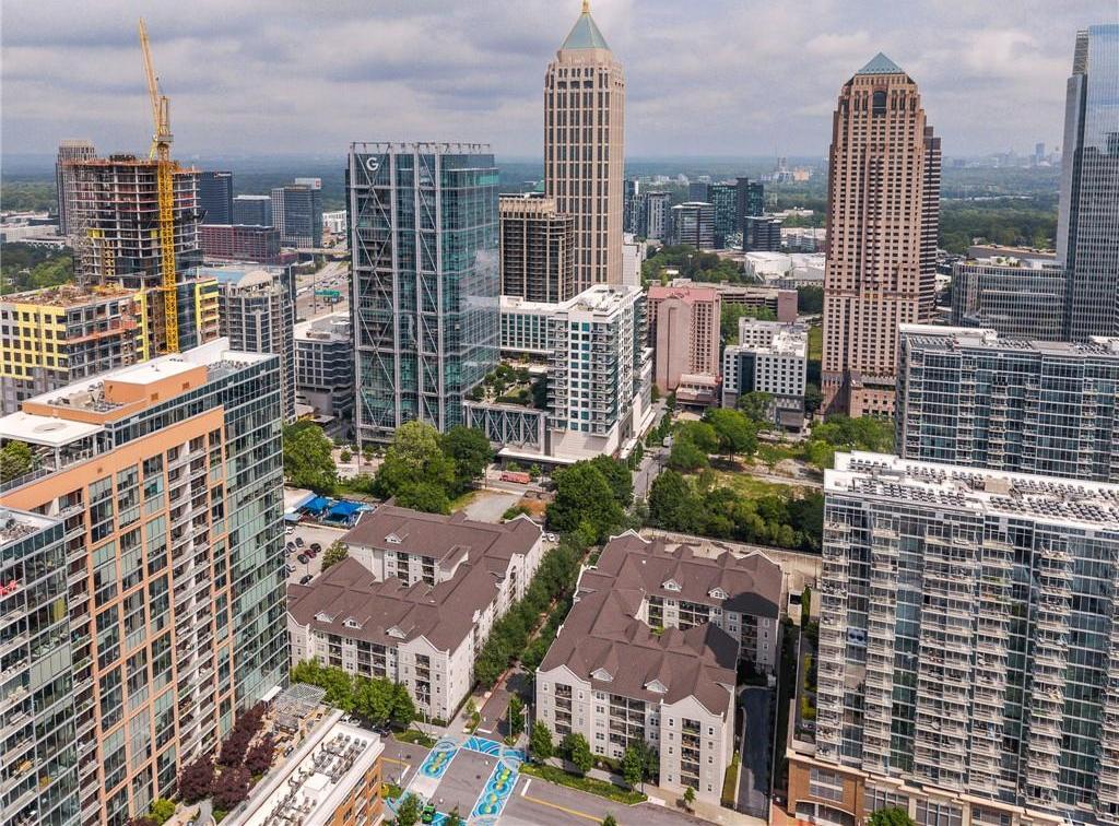 Photo one of 1075 Peachtree Ne Walk # A204 Atlanta GA 30309 | MLS 7571307F