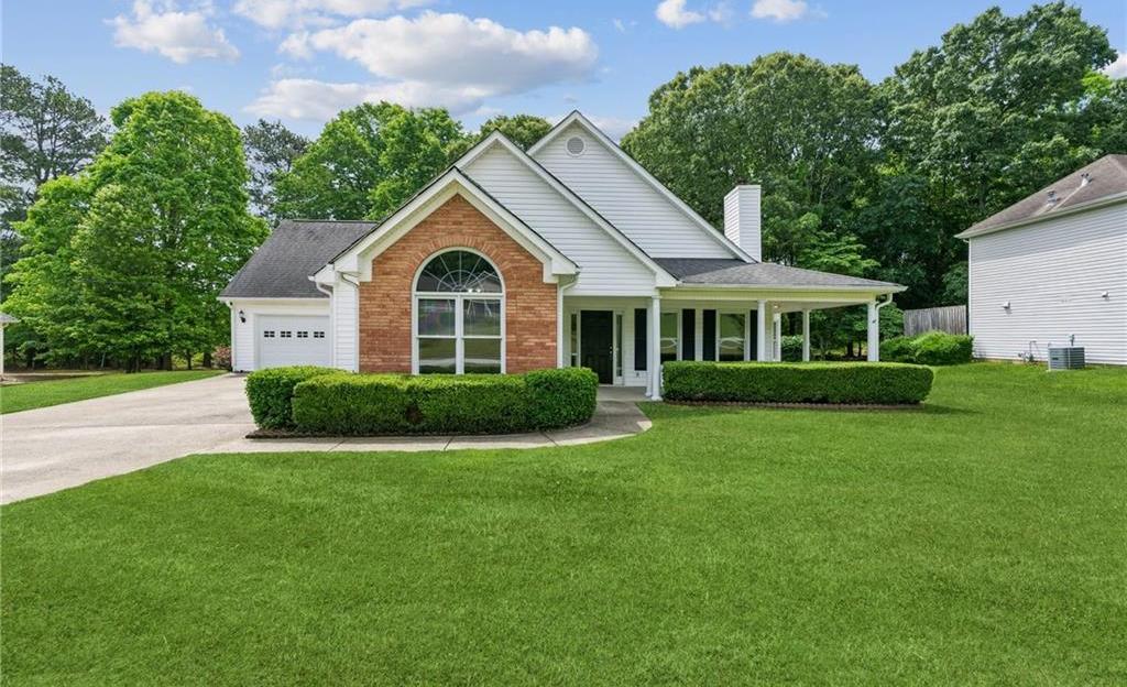 Photo one of 3935 Hamilton View Way Dacula GA 30019 | MLS 7571569F