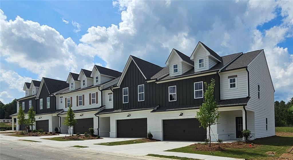 Photo one of 208 Sharon Ln Loganville GA 30052 | MLS 7571842F