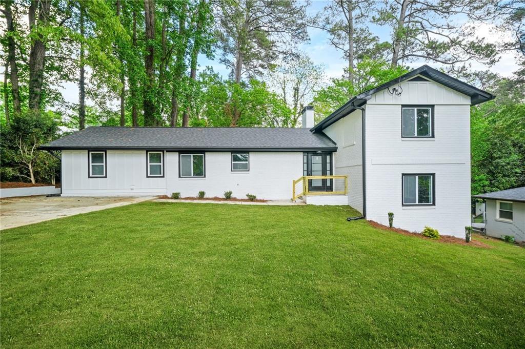 Photo one of 2813 Hillside Rd Smyrna GA 30080 | MLS 7571895F