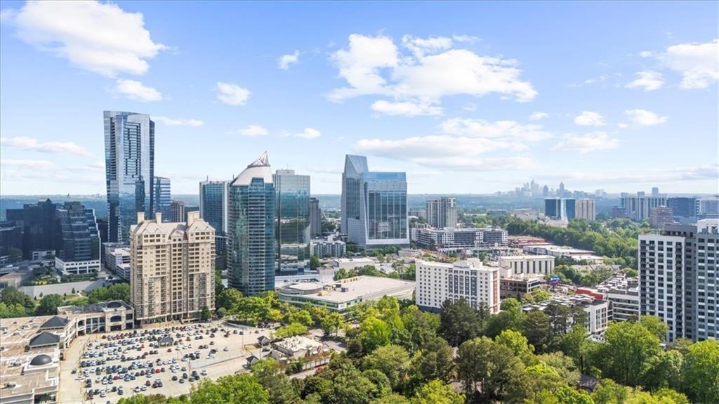 Photo one of 3334 Peachtree Ne Rd # 608 Atlanta GA 30326 | MLS 7571926F