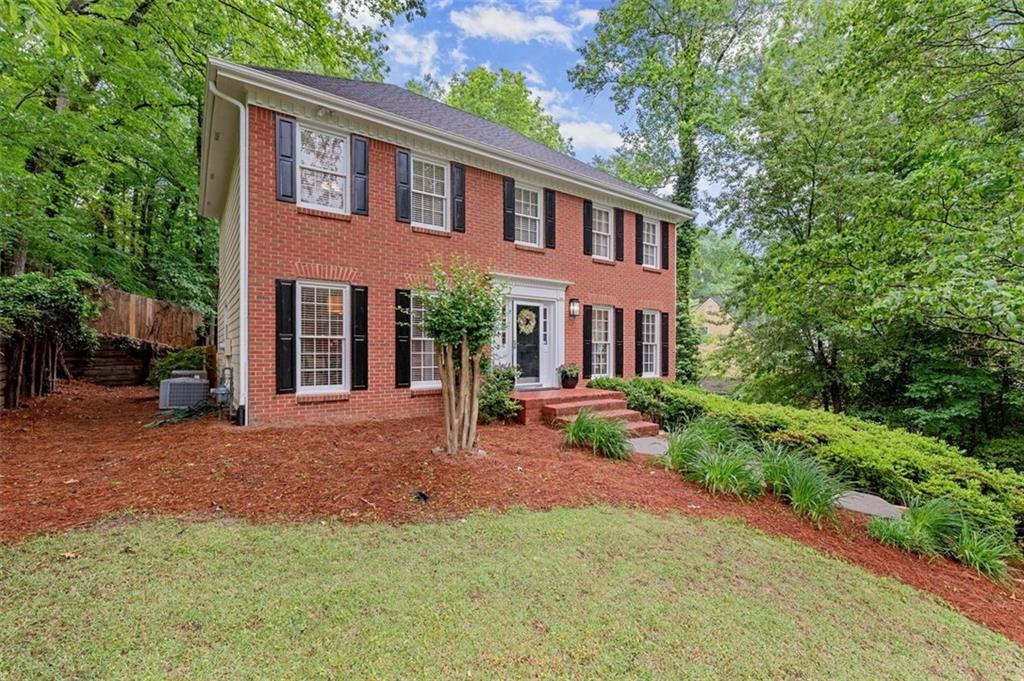 Photo one of 1582 E Bank Dr Marietta GA 30068 | MLS 7571958F