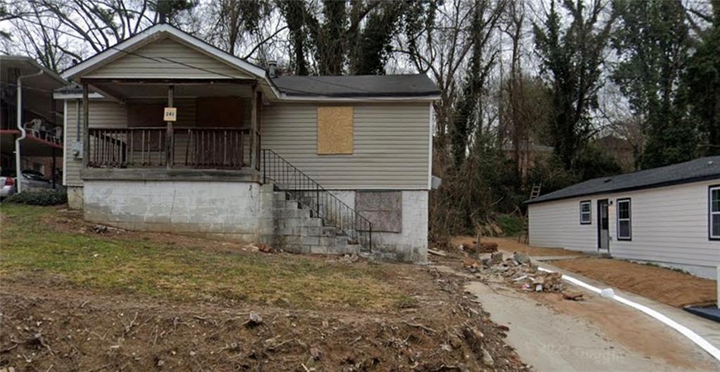 Photo one of 241 Holly Nw Rd Atlanta GA 30314 | MLS 7571986F