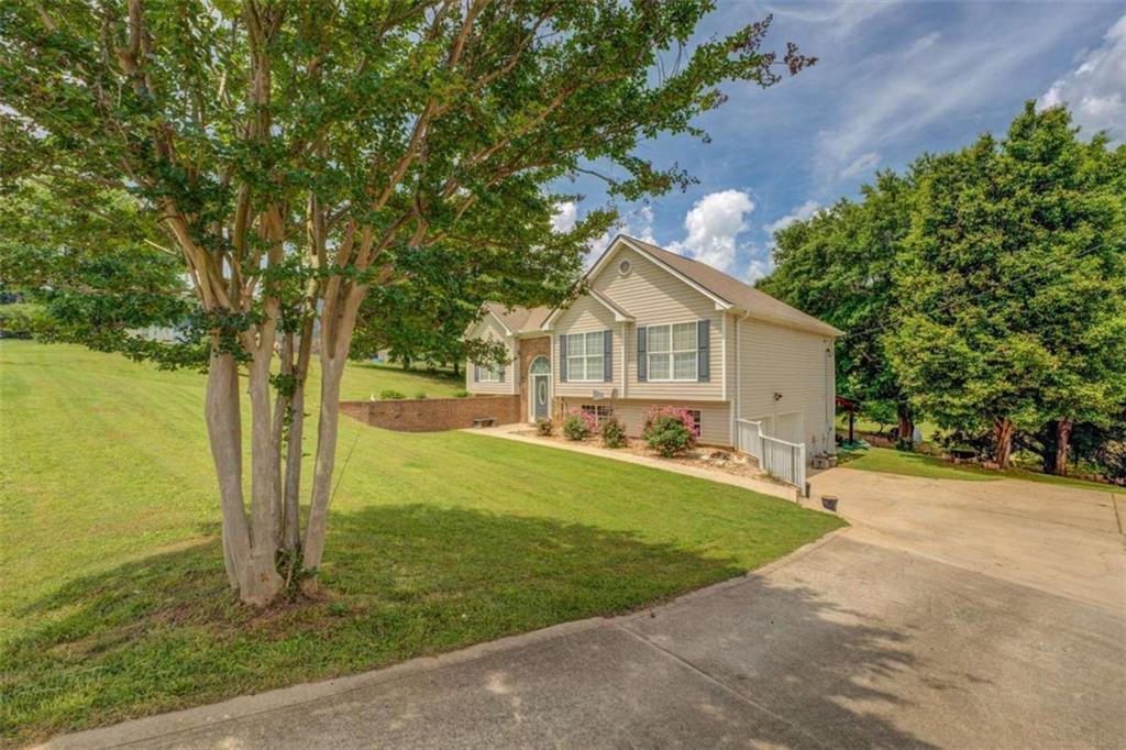 Photo one of 75 Puppy Chase Social Circle GA 30025 | MLS 7572084F