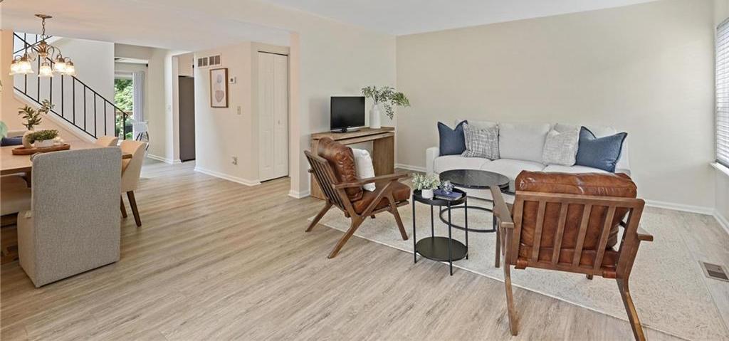 Photo one of 2117 Bucktrout Pl Dunwoody GA 30338 | MLS 7572145F